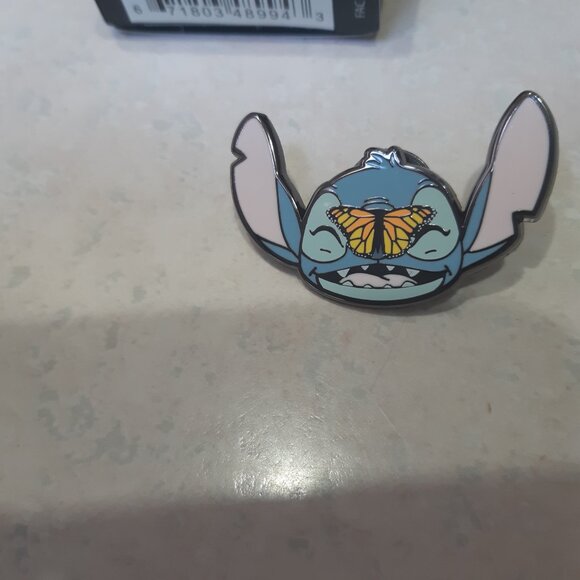 Loungefly Stitch Pin - Picture 2 of 2